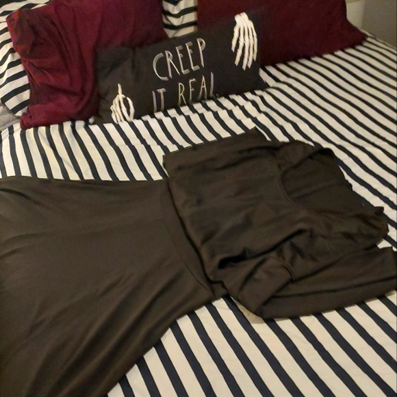 Morticia Addams dress - Picture 11 of 12